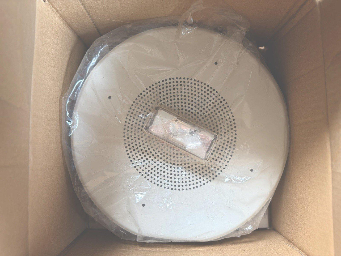 EST Edwards 965-8A-8RW Fire Alarm 8" Speaker Strobe Ceiling White (NEW IN BOX)