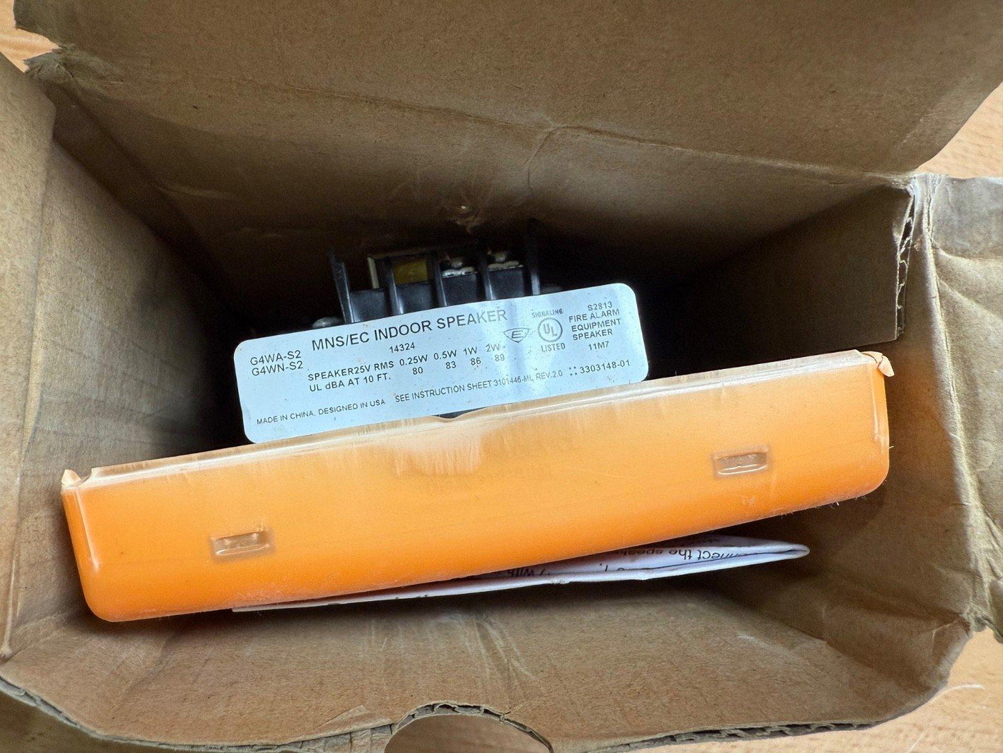 MNS/EC indoor fire alarm speaker in box, UL listed, 25V RMS, orange housing