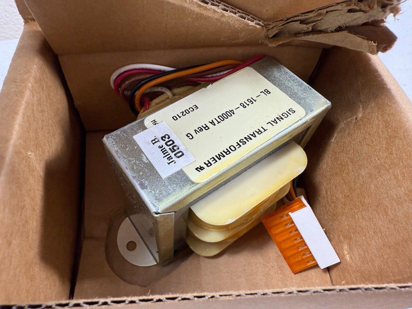 Signal transformer for fire alarm systems in cardboard box, model BL-1618-4000TA Rev G