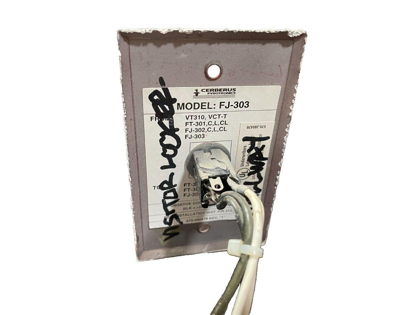 Cerberus Pyrotronics FJ-303 fire alarm control module with wiring, used fire safety equipment