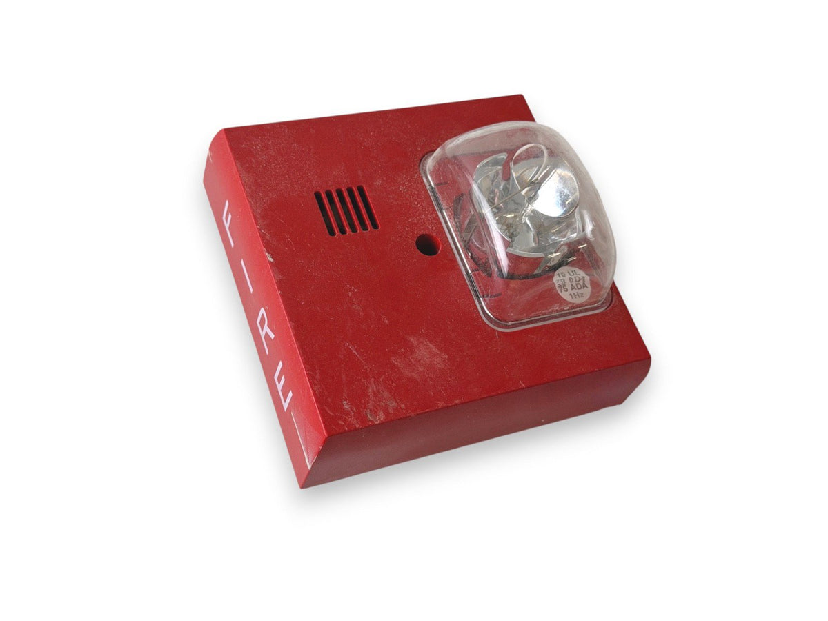 Siemens U-MMT-S17 Fire Alarm Horn Strobe Wall Red
