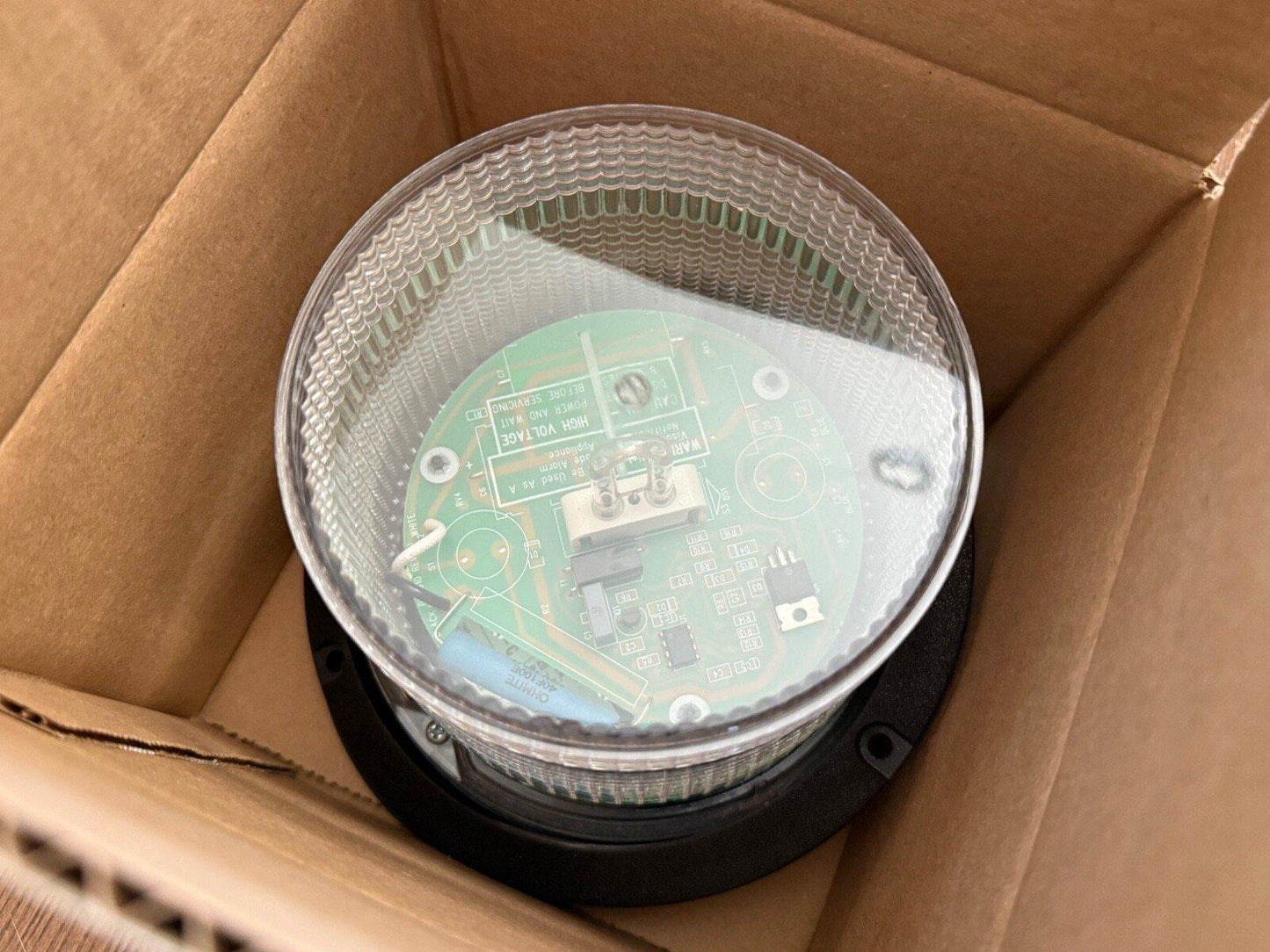 Eaton Wheelock AC-MAX-C 108122 Industrial Strobe Clear Lens (NEW IN BOX)