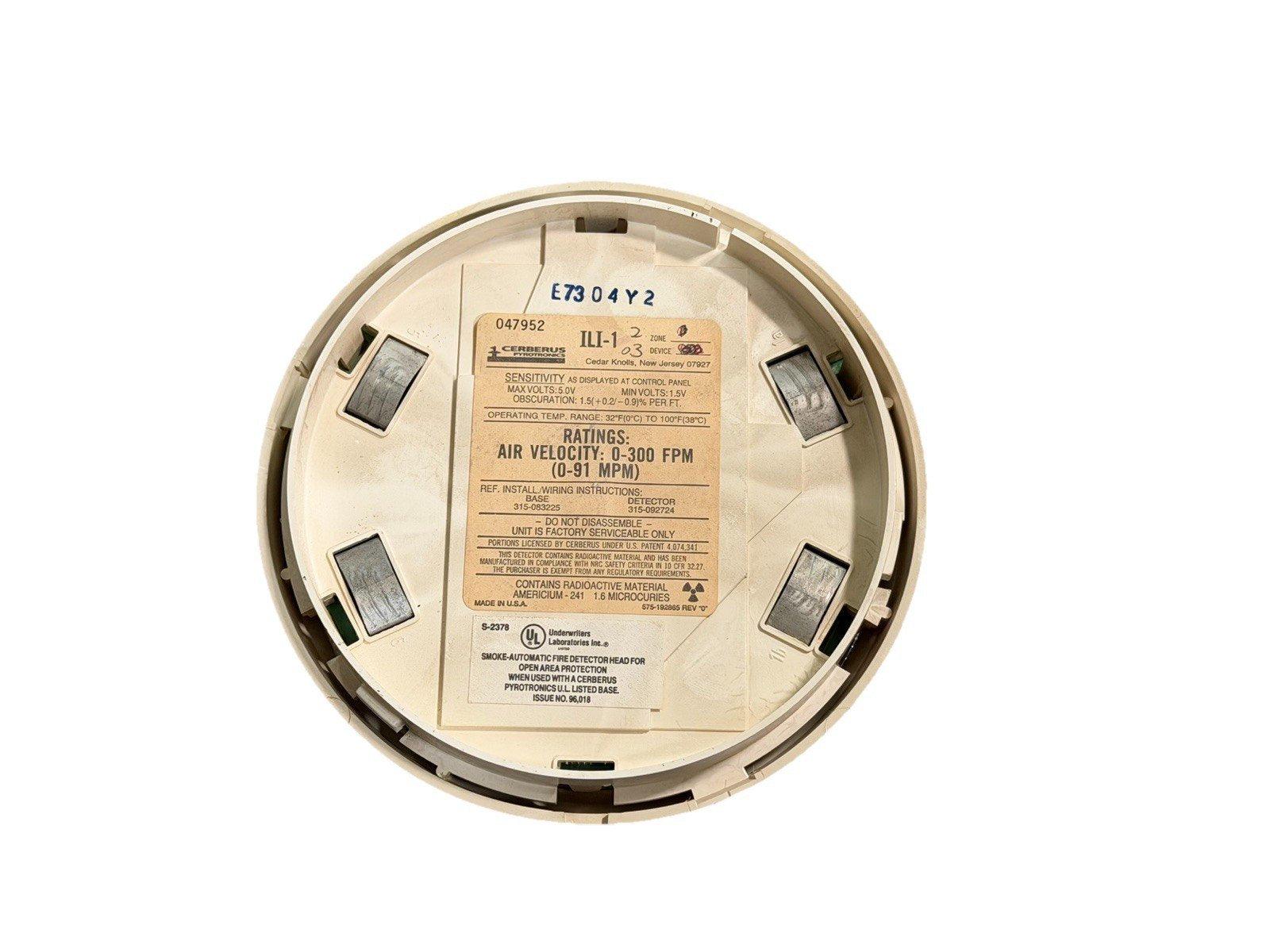 Cerberus Pyrotronics ILI-1 smoke detector head with specs label, used fire alarm equipment