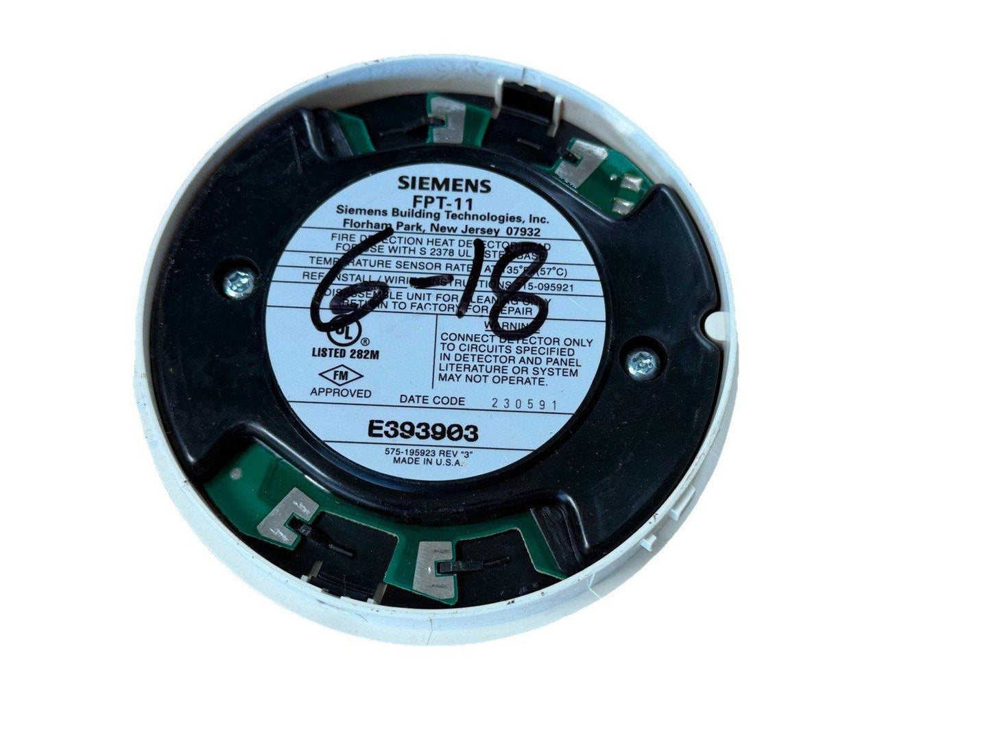 Siemens FPT-11 fire detection heat detector with UL/FM approval, model E393903, for fire alarm systems
