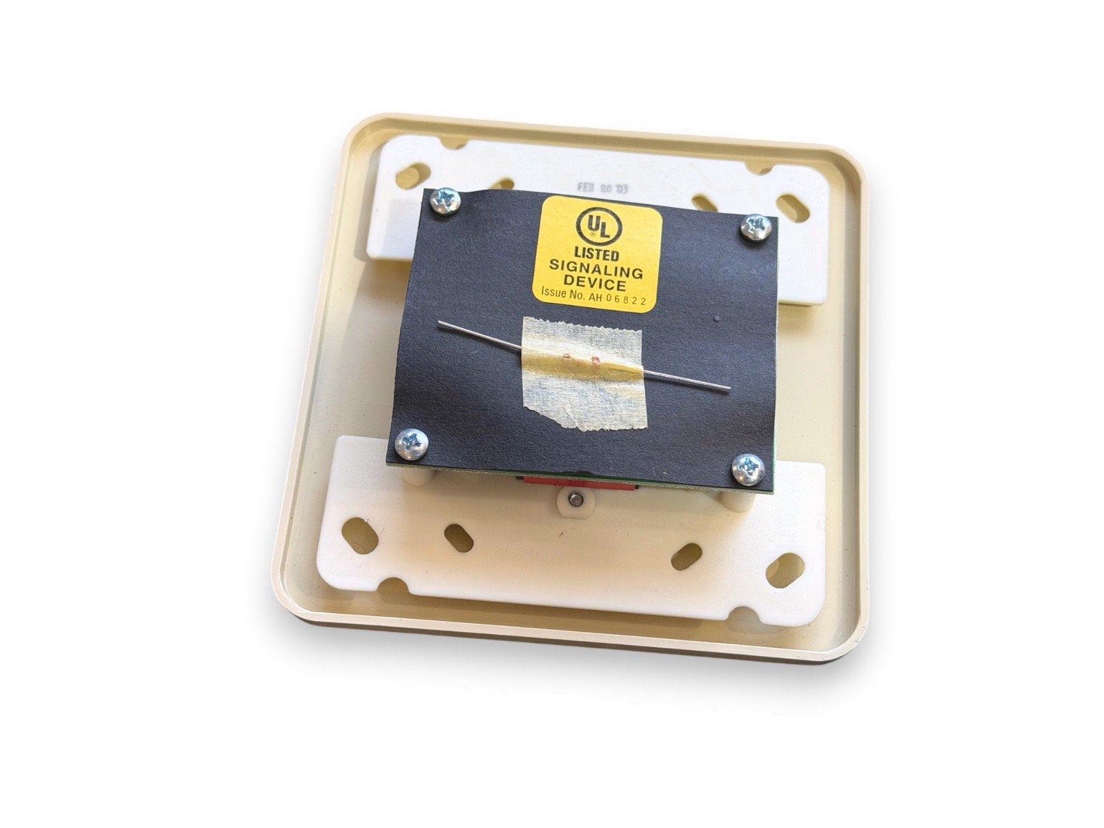 UL Listed fire alarm signaling device with mounting bracket and screws