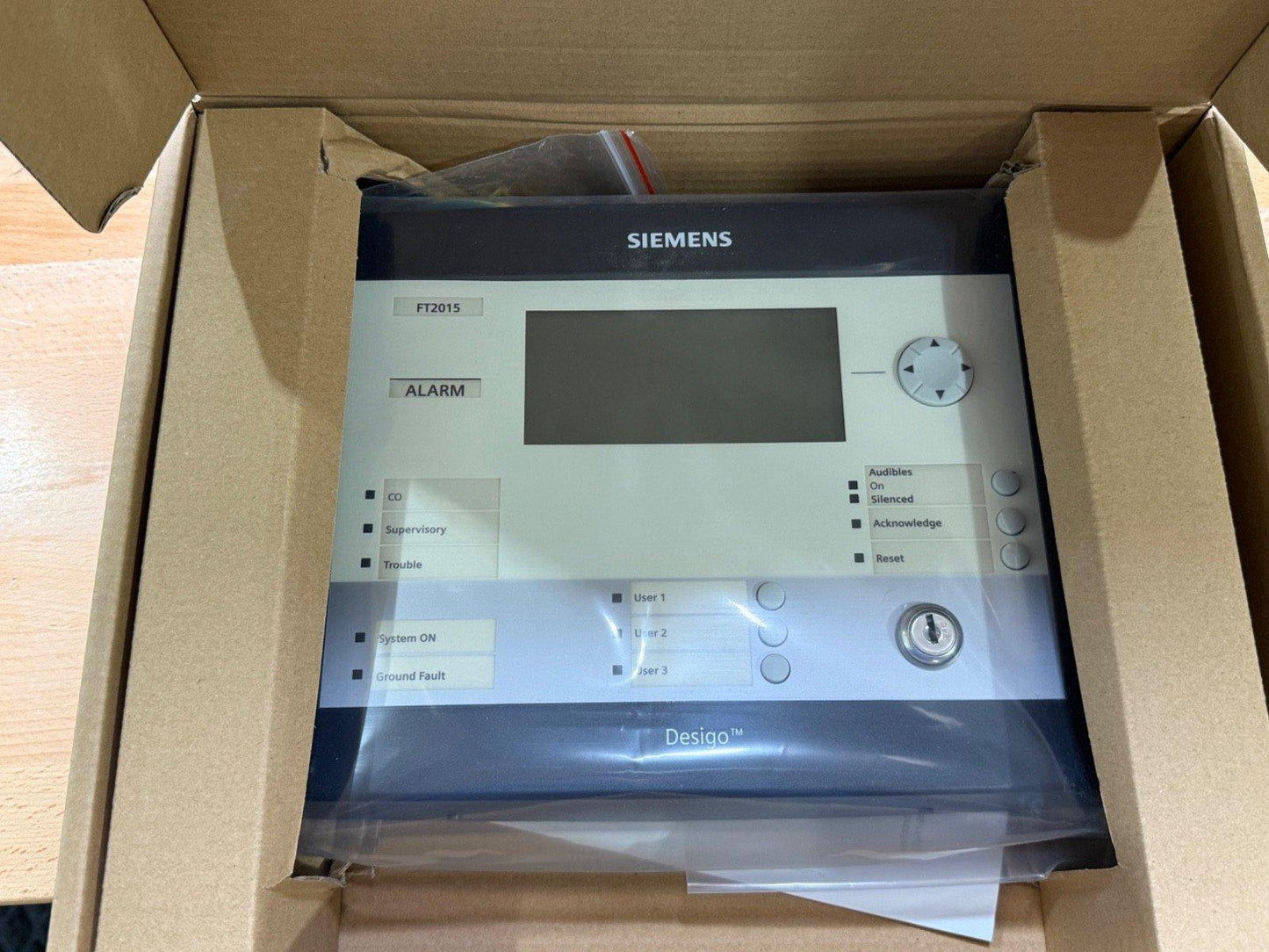 Siemens FT2015-U2 S54400-F68-A1 Fire Alarm Remote Terminal (NEW IN BOX)