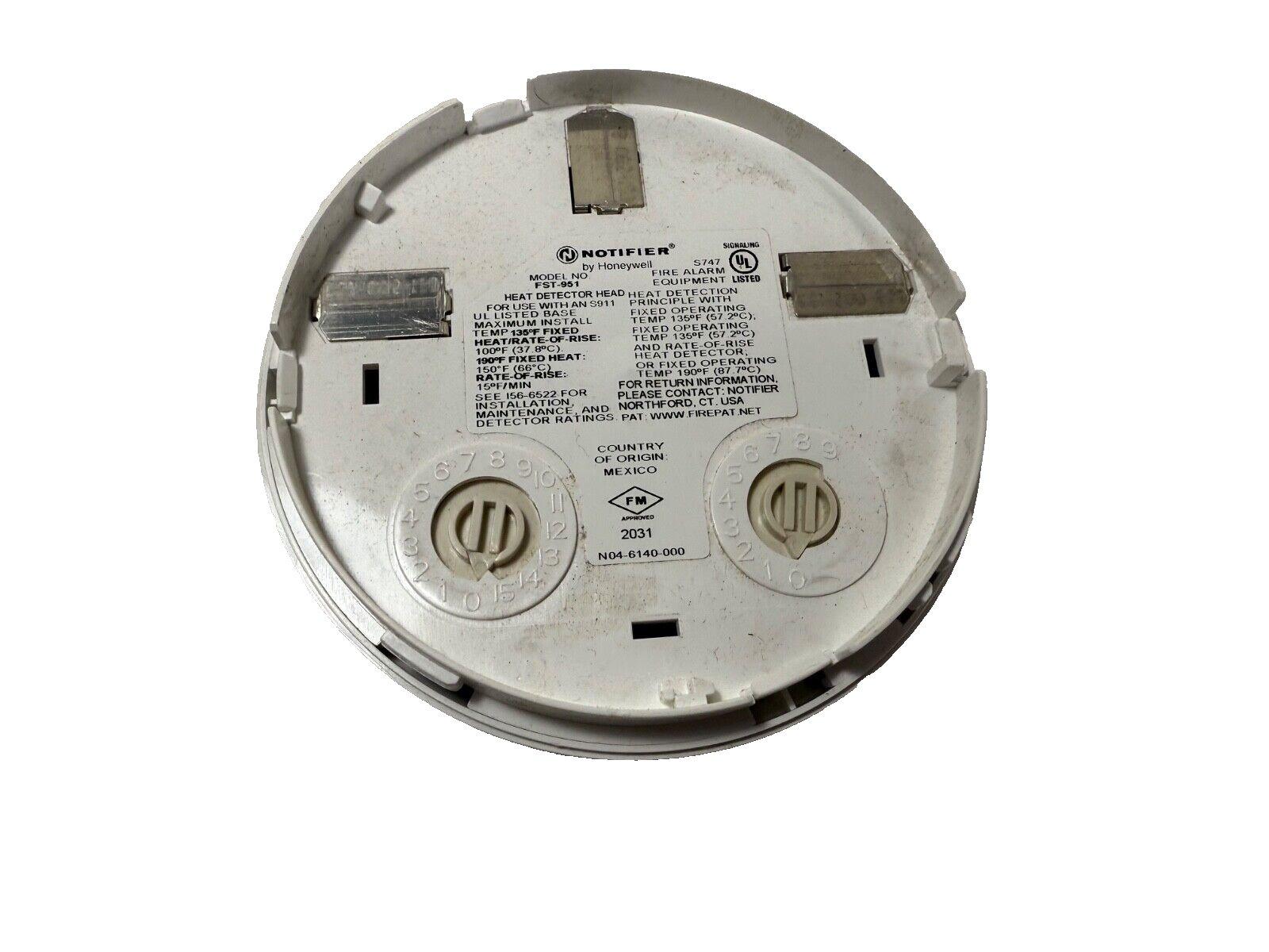 Notifier FST-951 heat detector head for fire alarm systems, UL listed, with adjustable settings
