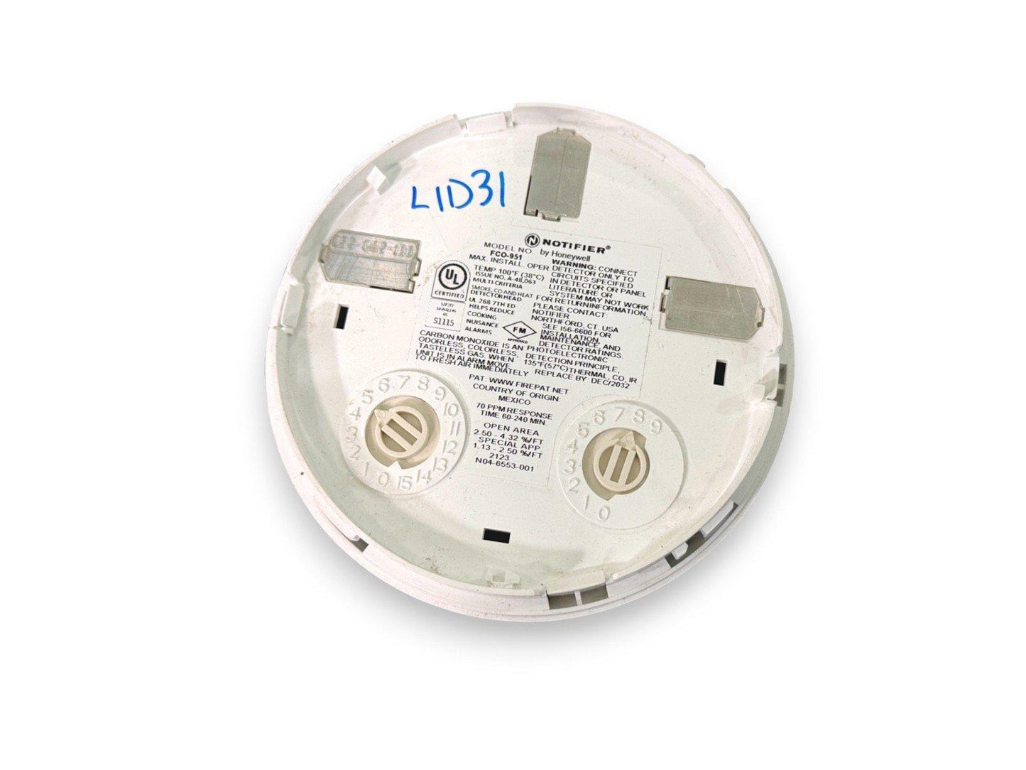 Notifier FCO-951 smoke detector backplate with UL listing and installation labels